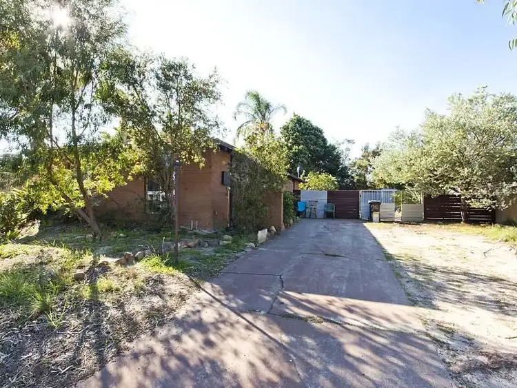 23 Tewson Road, Camillo WA 6111