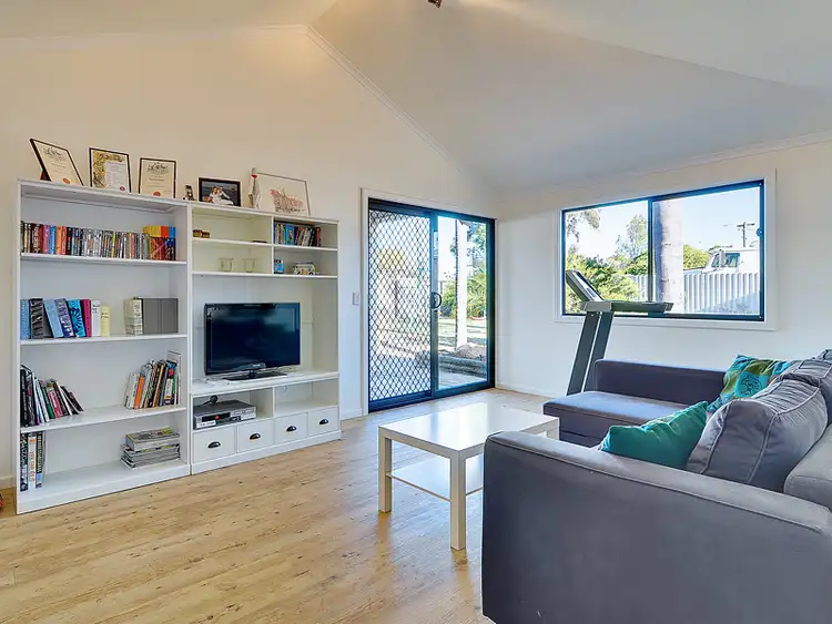 Sixth view of Homely house listing, 13 Dotterel Way, Yangebup WA 6164