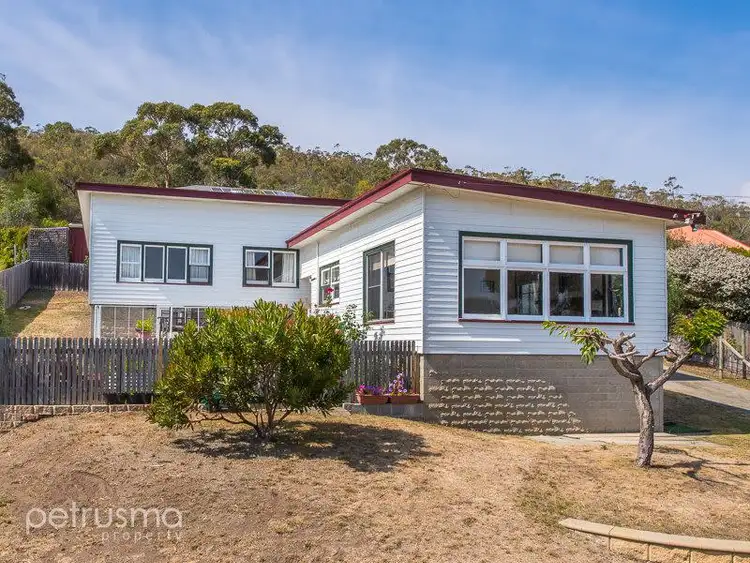 58 Derwent Avenue, Geilston Bay TAS 7015