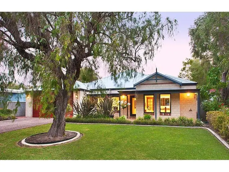 18 Averil Street, Abbey WA 6280