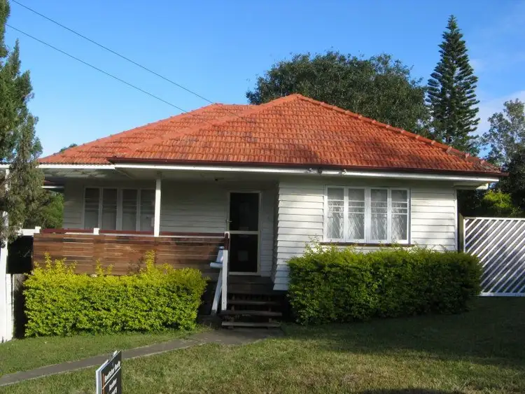 1 Jackes Street, Eastern Heights QLD 4305