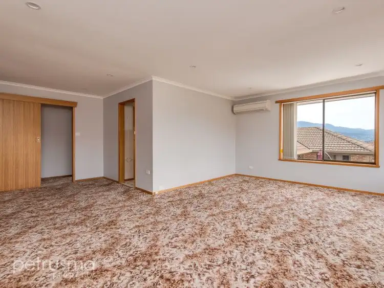 Fifth view of Homely unit listing, 2/448 Oceana Drive, Howrah TAS 7018