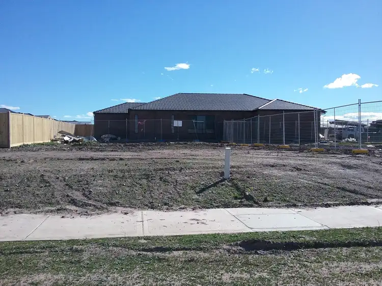 Lot 341 Selkirk Way, Mickleham VIC 3064