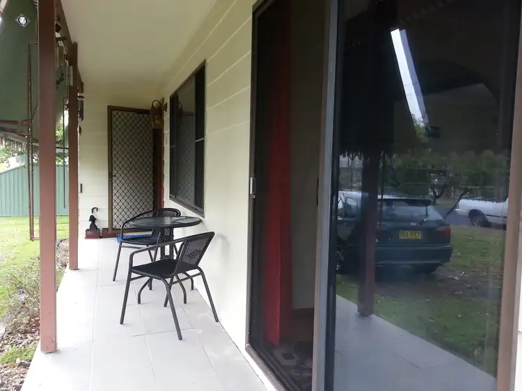 6 Yeramba road, Summerland Point NSW 2259