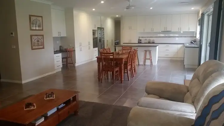 Seventh view of Homely house listing, 8 Ashwood Avenue, Bright VIC 3741