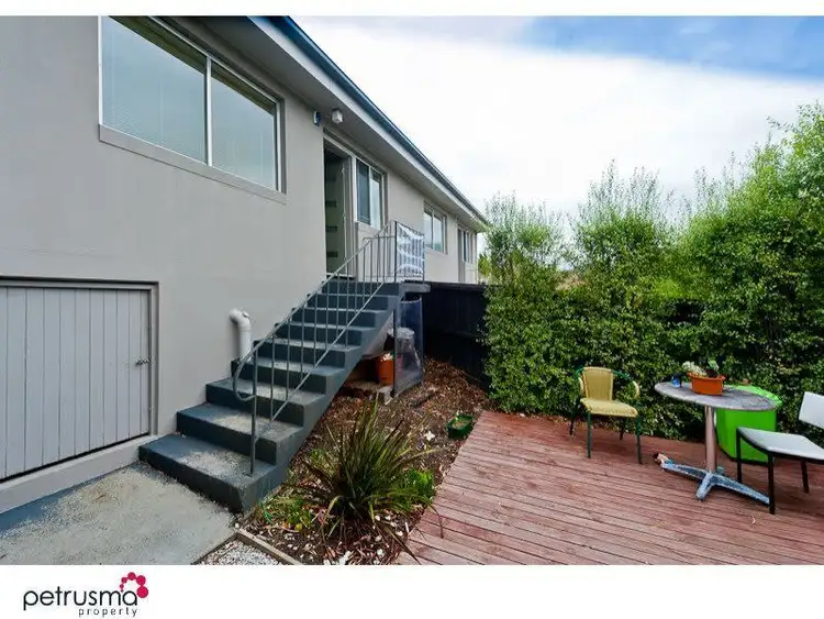 Main view of Homely unit listing, 2/17 Bentley Road, Lenah Valley TAS 7008