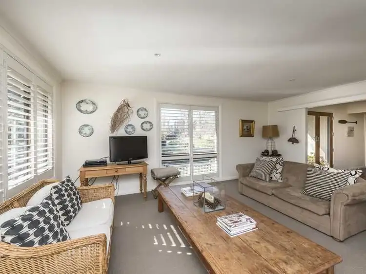 Fifth view of Homely house listing, 7 Westminster Place, Burradoo NSW 2576