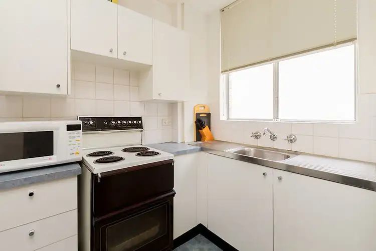 Fourth view of Homely studio listing, 2/90-92 Elizabeth Bay Road, Elizabeth Bay NSW 2011