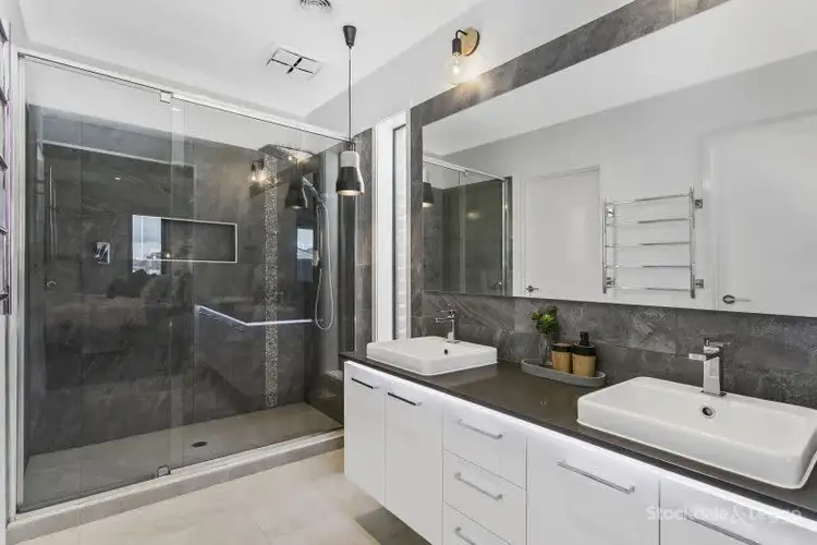 Sixth view of Homely house listing, 33 ST CLAIR AVENUE, Cranbourne West VIC 3977