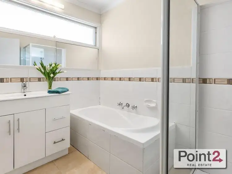 Fourth view of Homely unit listing, 1/165 Mt Eliza Way, Mount Eliza VIC 3930