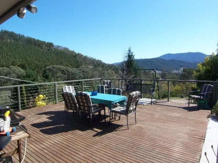2D McFadyens Lane, Bright VIC 3741