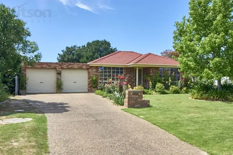 Main view of Homely house listing, 39 Grevillea Crescent, Lake Albert NSW 2650