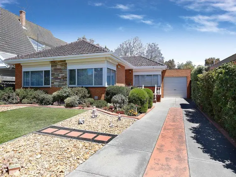3 Den Dulk Avenue, Altona VIC 3018