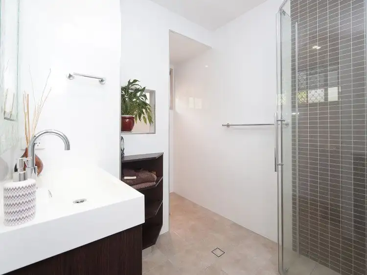 Sixth view of Homely house listing, 24 Amaroo Drive, Banora Point NSW 2486