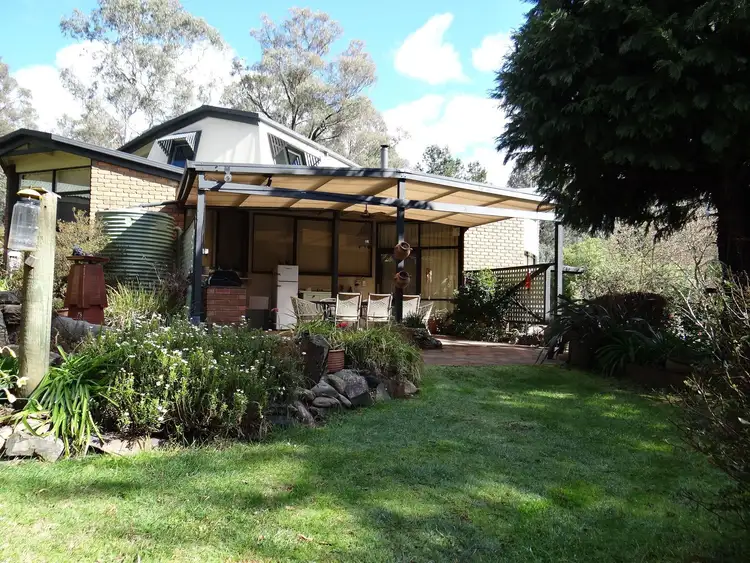 304 Great Alpine Road, Harrietville VIC 3741