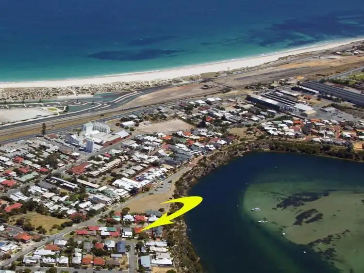 5 Phyllis Street, North Fremantle WA 6159