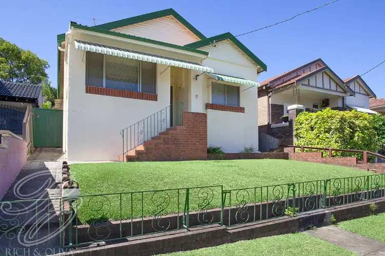11 Fourth Street, Ashbury NSW 2193