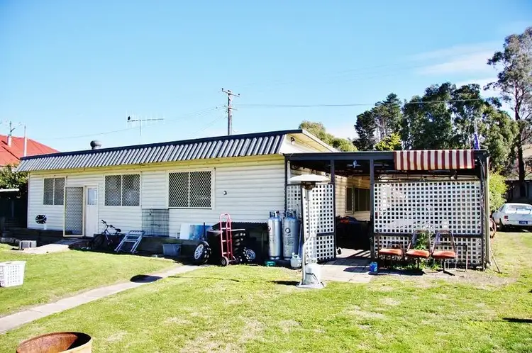 9 Vale Road, Perthville NSW 2795