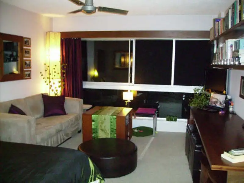 Main view of Homely studio listing, 33/50 Roslyn Gardens, Elizabeth Bay NSW 2011