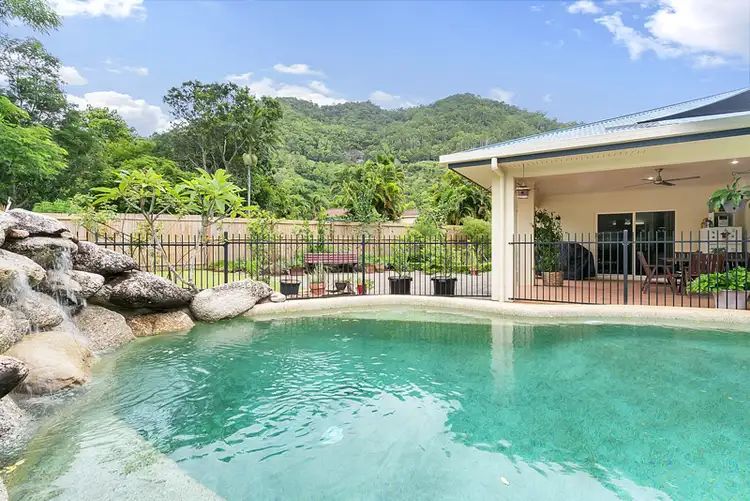 2 Sweetlip Close, Kanimbla QLD 4870