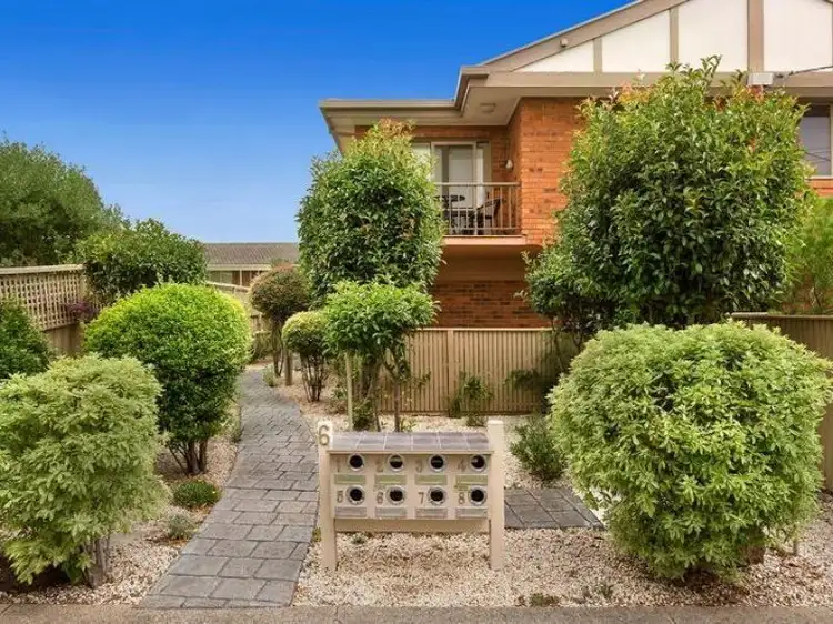 Main view of Homely unit listing, 1/6 Rosedale Avenue, Glen Huntly VIC 3163
