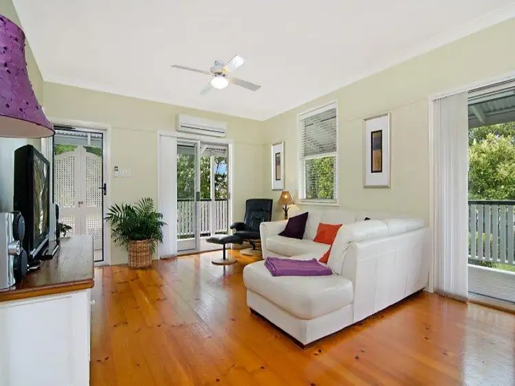 Third view of Homely house listing, 32 WICKHAM STREET, Brighton QLD 4017