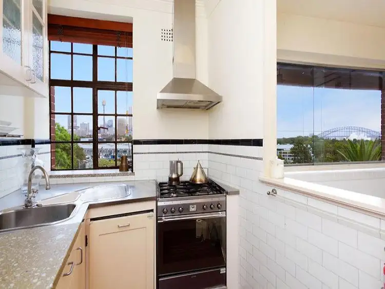 Fifth view of Homely apartment listing, 10/2 St Neot Avenue, Potts Point NSW 2011