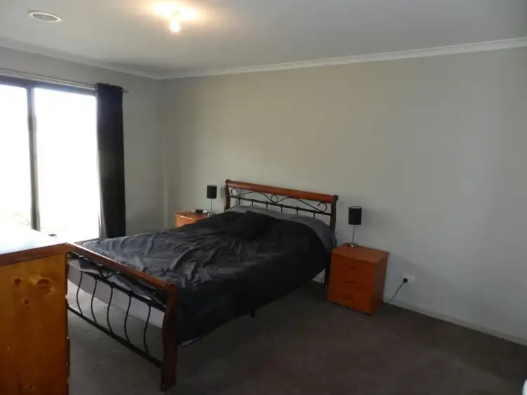 Fourth view of Homely house listing, 5 FURNARI CLOSE, Broadford VIC 3658