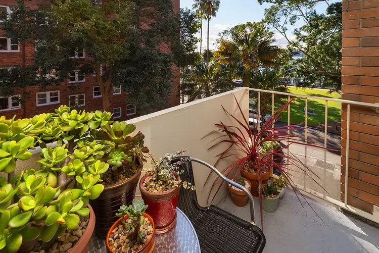 Second view of Homely studio listing, 30/5-7 The Esplanade, Elizabeth Bay NSW 2011