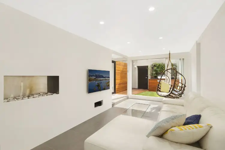 Main view of Homely apartment listing, 10/95 Palmer Street, Woolloomooloo NSW 2011