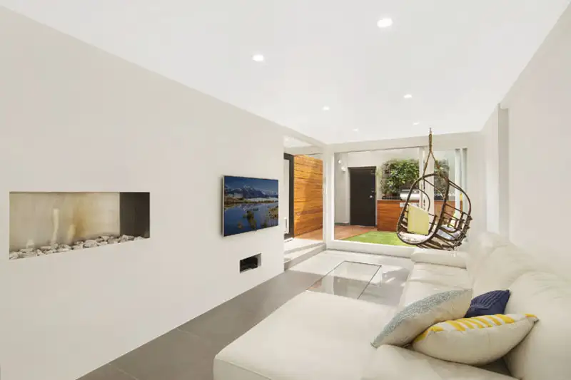Main view of Homely apartment listing, 10/95 Palmer Street, Woolloomooloo NSW 2011