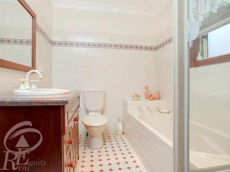 Fifth view of Homely house listing, 127 Ascot Drive, Chipping Norton NSW 2170