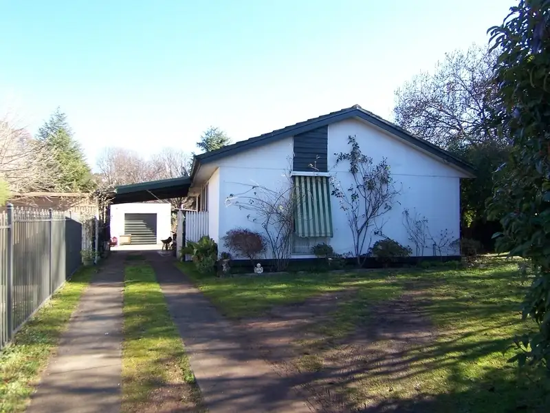 Main view of Homely house listing, 15 Thompson Street, Bright VIC 3741