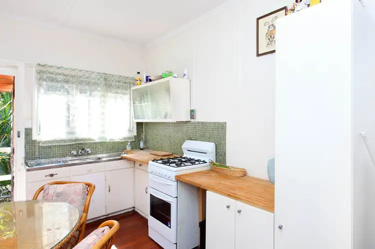 Fifth view of Homely house listing, 1 & 2/7 Line  St, Woolloongabba QLD 4102