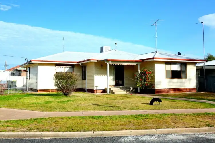 21 Bleakley Street, Horsham VIC 3400