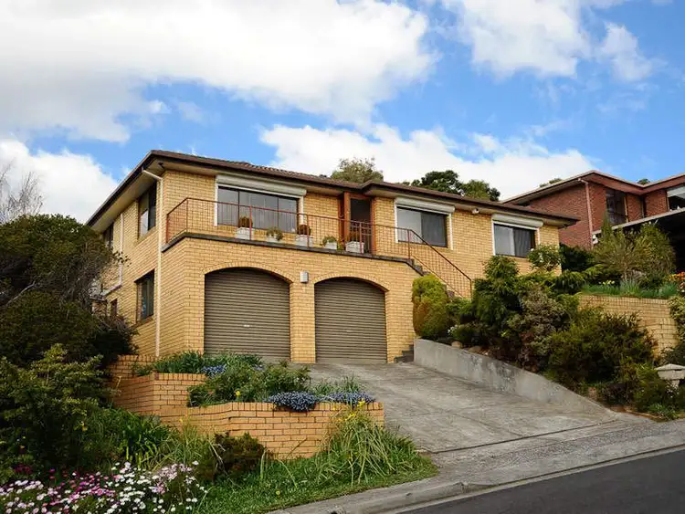 1 Namoi Place, Lenah Valley TAS 7008
