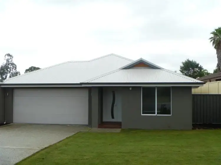 7 Holmesfield Crescent, Carine WA 6020