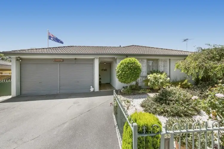 53 COURTENAY AVENUE, Cranbourne North VIC 3977