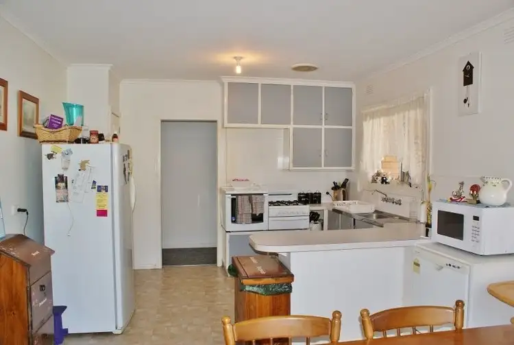 Fifth view of Homely house listing, 3 Kitchener Street, Trafalgar VIC 3824