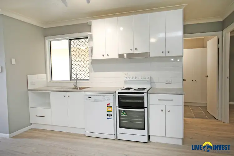 Fourth view of Homely unit listing, 2/27 Greenslade Street, West End QLD 4810