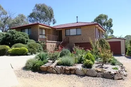 6 Balli Place, Cooma NSW 2630