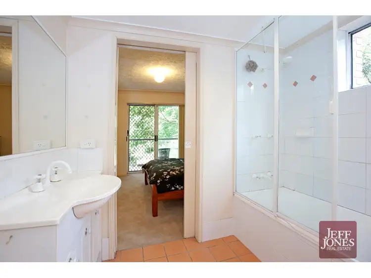 Sixth view of Homely unit listing, 4/61 Main Avenue, Coorparoo QLD 4151