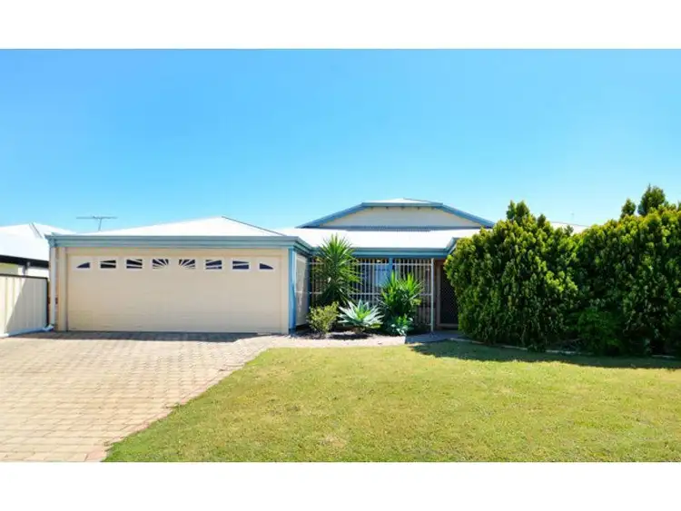 16 Kattamorda Pass, Sinagra WA 6065