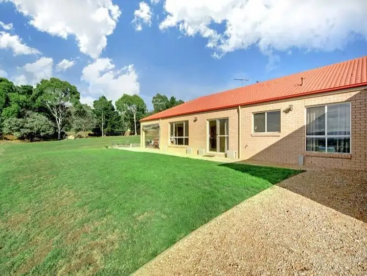 Fourth view of Homely house listing, 39 CARMELO COURT, Hidden Valley VIC 3756