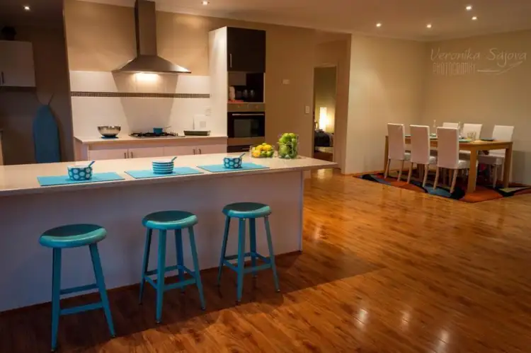 11 Cleveland Court, Meadow Springs WA 6210