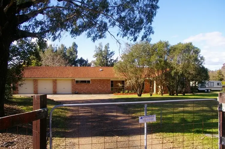 11 Threlkeld Drive, Cattai NSW 2756
