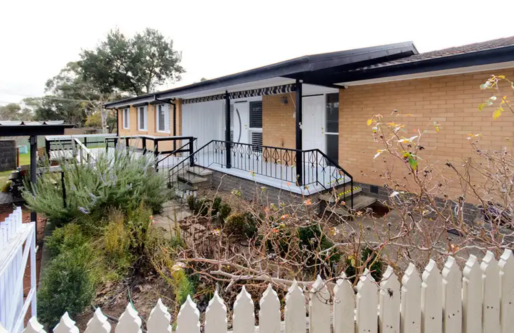 54 Broadbent Street, Scullin ACT 2614