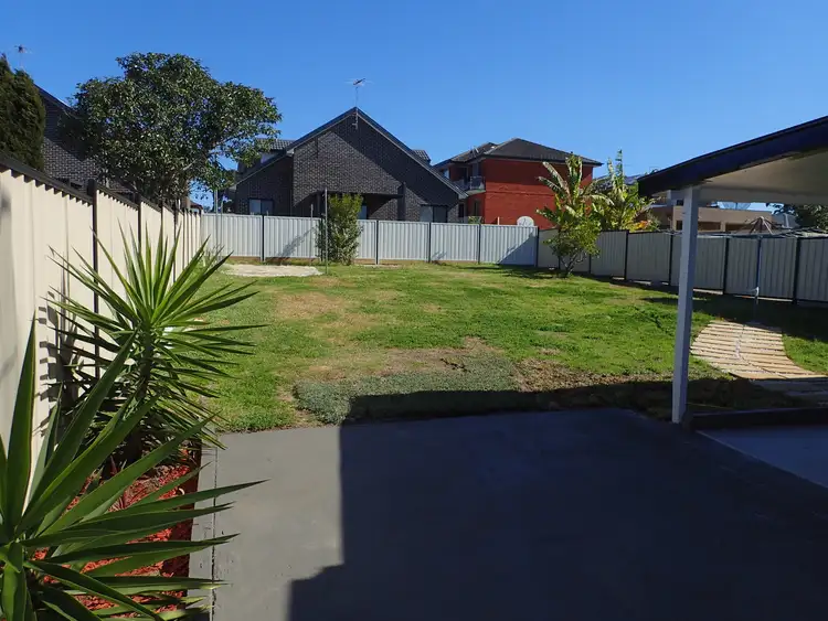 9 Renown Avenue, Wiley Park NSW 2195