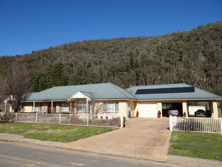2 Tempo Court, Bright VIC 3741