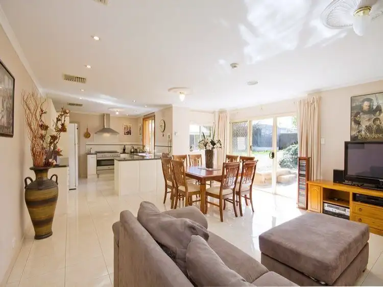 8 Topaz Crescent, Salisbury East SA 5109